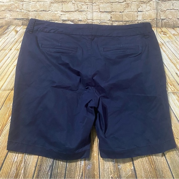 J Crew Navy Blue 9” Frankie Cotton Stretch Bermuda Shorts - Picture 2 of 5